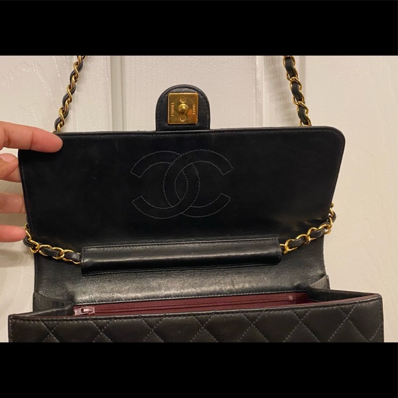 Authentic Chanel Lambskin Quilted Medium Single Flap - Picture 11 of 17